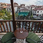 Pensión Celena Maisonettes 4*