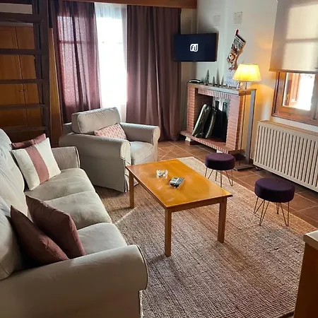 Vendégház Celena Maisonettes 4*