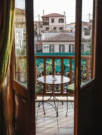 Celena Maisonettes 4* Αράχωβα