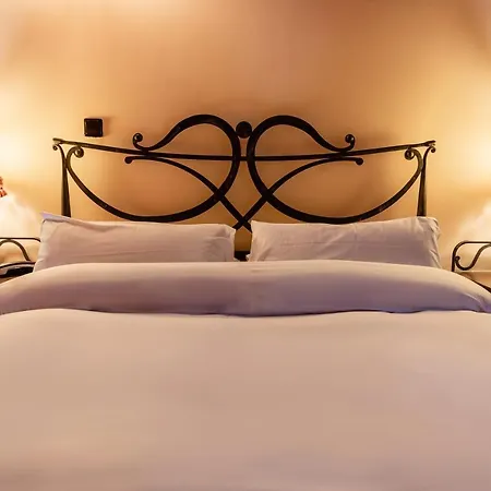 Vendégház Celena Maisonettes 4*