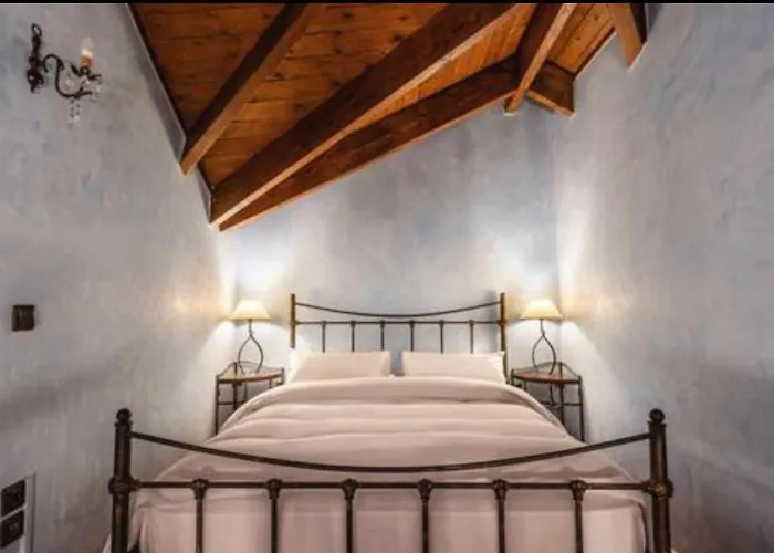 Πανσιόν Celena Maisonettes Αράχωβα