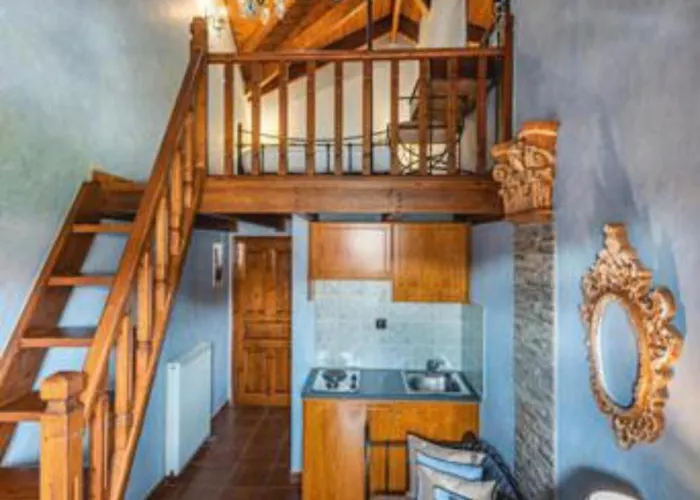 Celena Maisonettes Αράχωβα