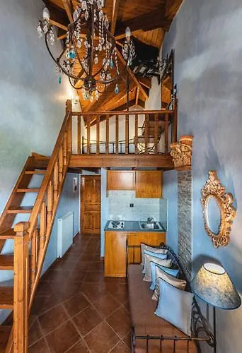 Celena Maisonettes Πανσιόν Αράχωβα