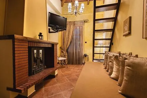 Πανσιόν Celena Maisonettes 4*