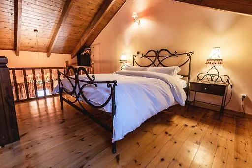 Πανσιόν Celena Maisonettes Αράχωβα