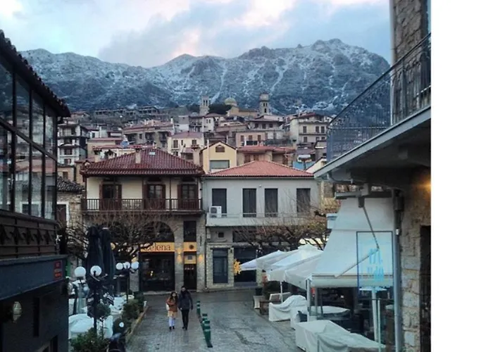 Celena Maisonettes 4* Αράχωβα